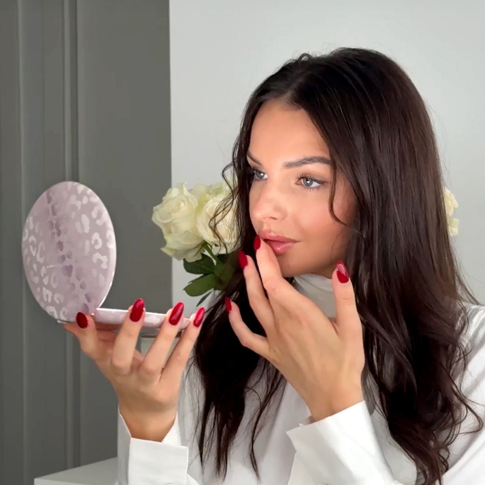 Taylor LED Compact Mirror